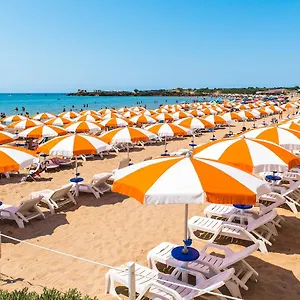 Campingplatz Camping Luminoso, Punta Braccetto